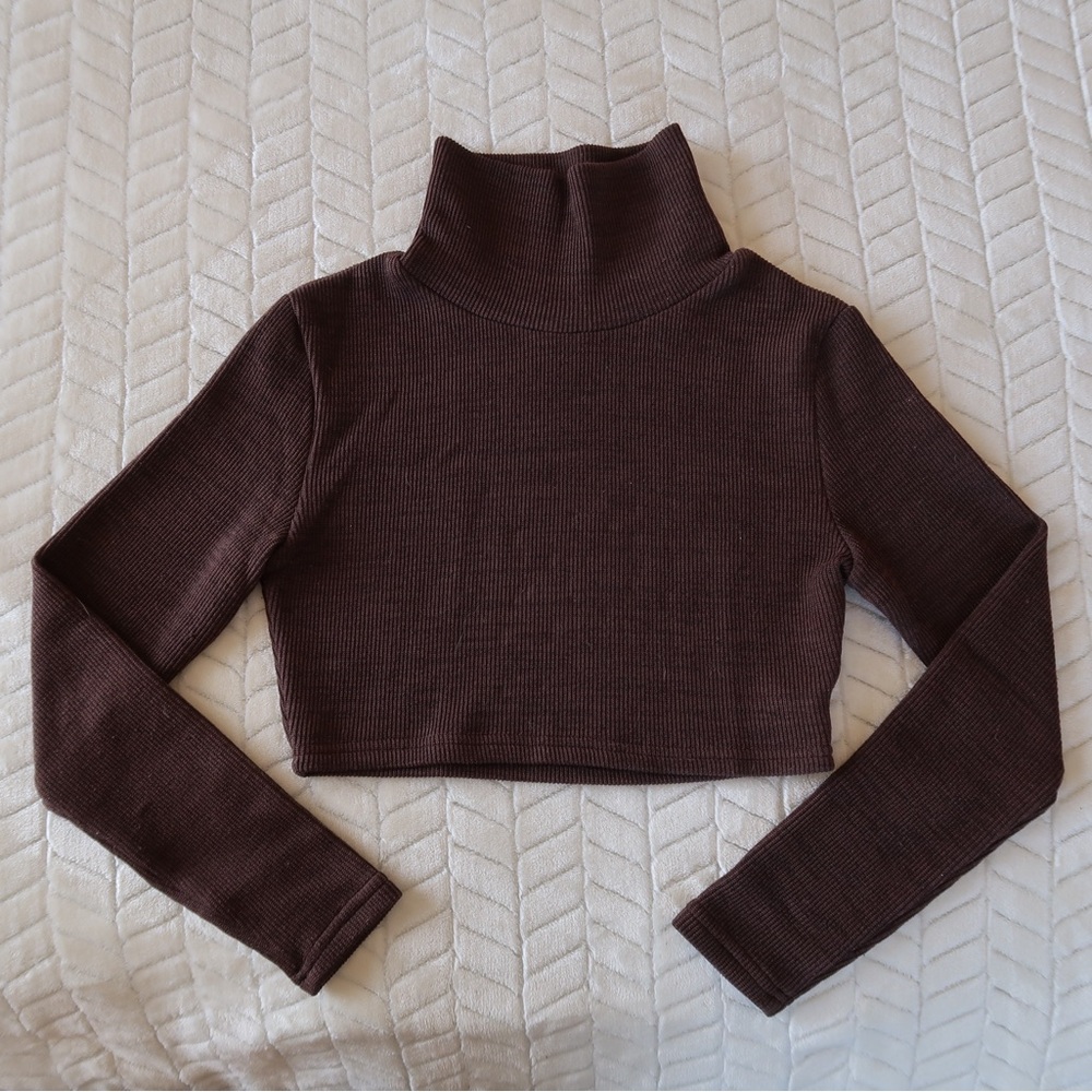 Shein Brown cropped turtleneck top